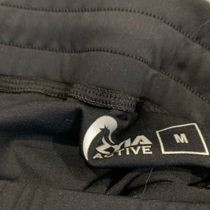 Zyia peak joggers medium